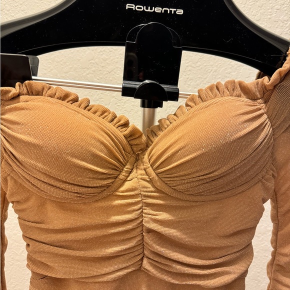 Women's Dresses Off Shoulder Frill Trim Ruched. - Picture 4 of 8